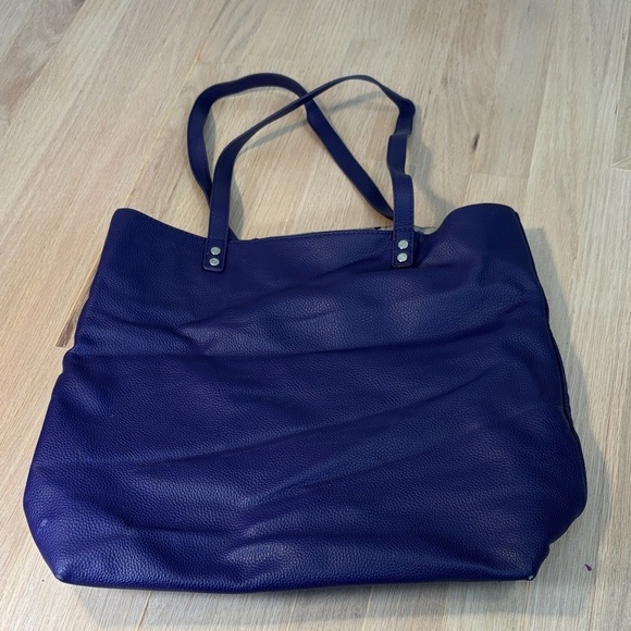 Jewell Handbags - Chic Purple Tote Bag